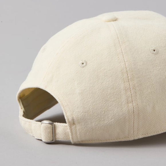 NWT American Eagle Cherry 🍒 Hat - Picture 2 of 2